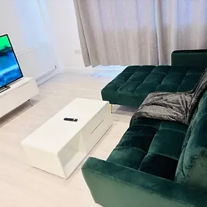  Apartment Ace